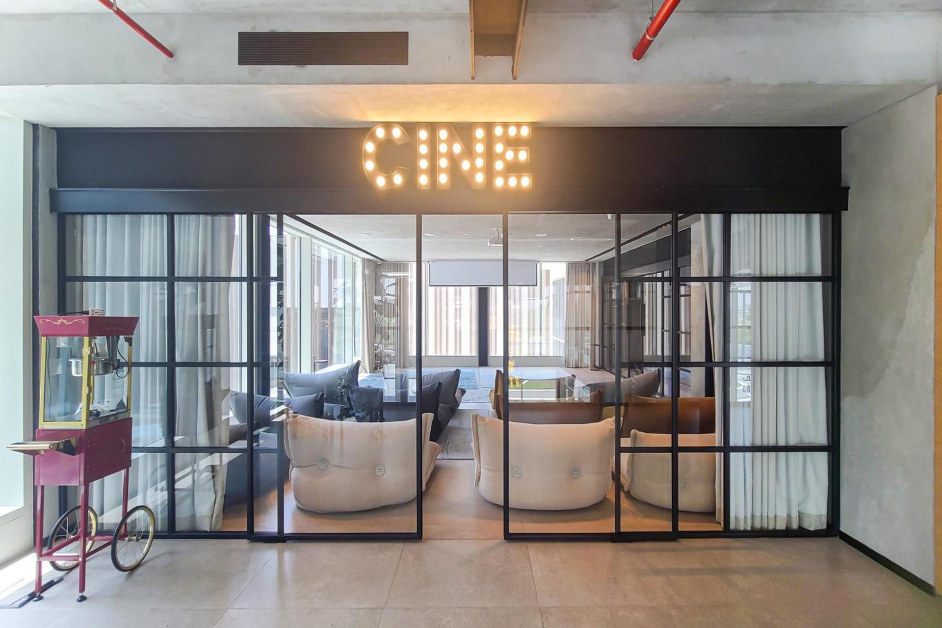 Apartment Chic I Great Amenities I Modern Living
