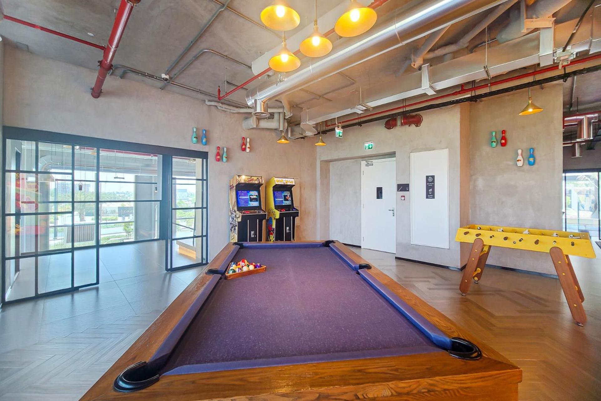 Chic I Great Amenities I Modern Living