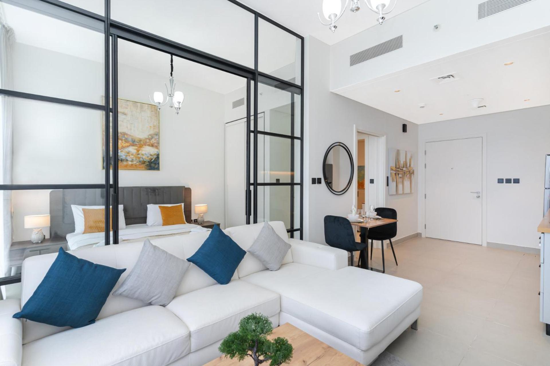 Chic I Great Amenities I Modern Living Dubai