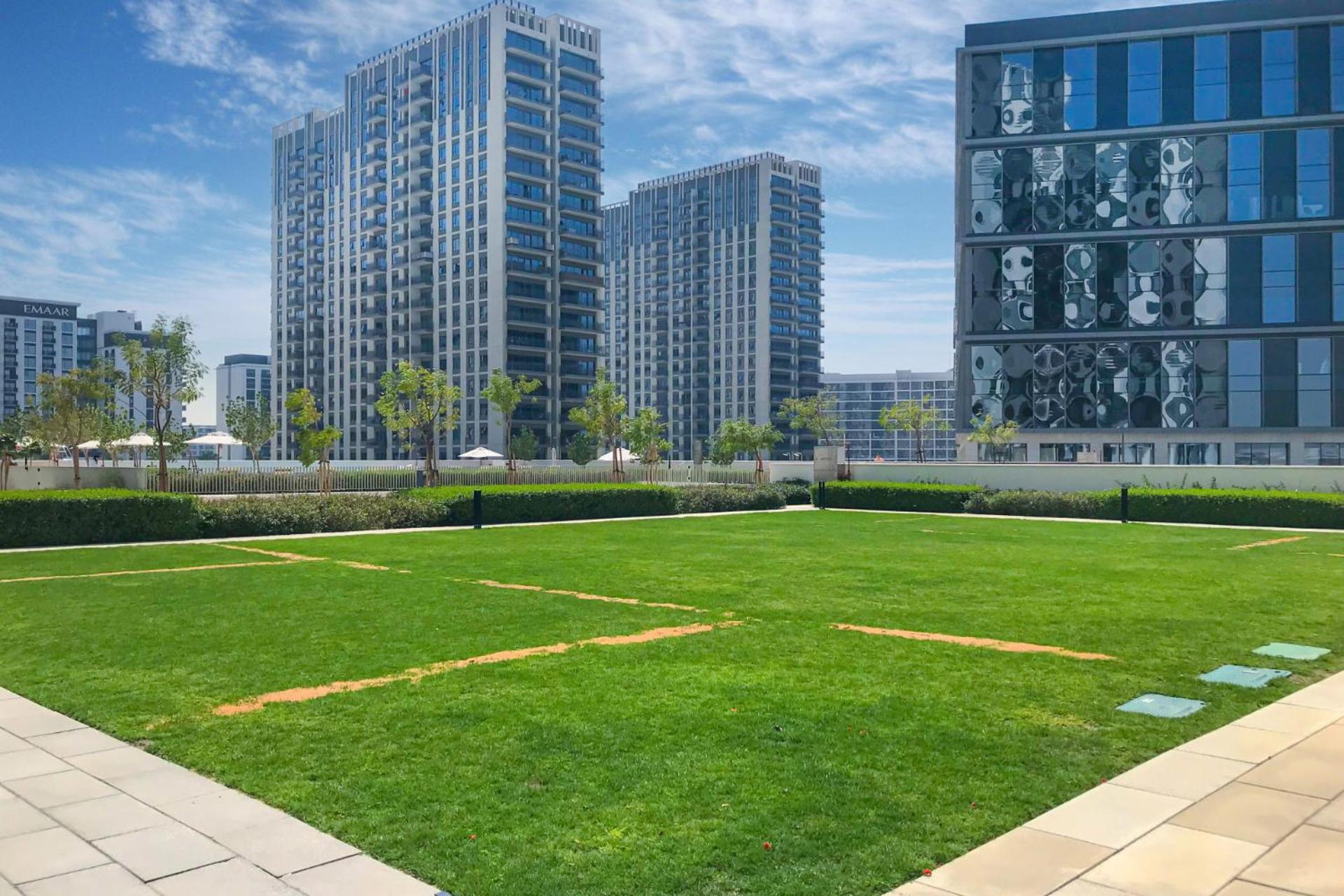 Apartment Chic I Great Amenities I Modern Living *