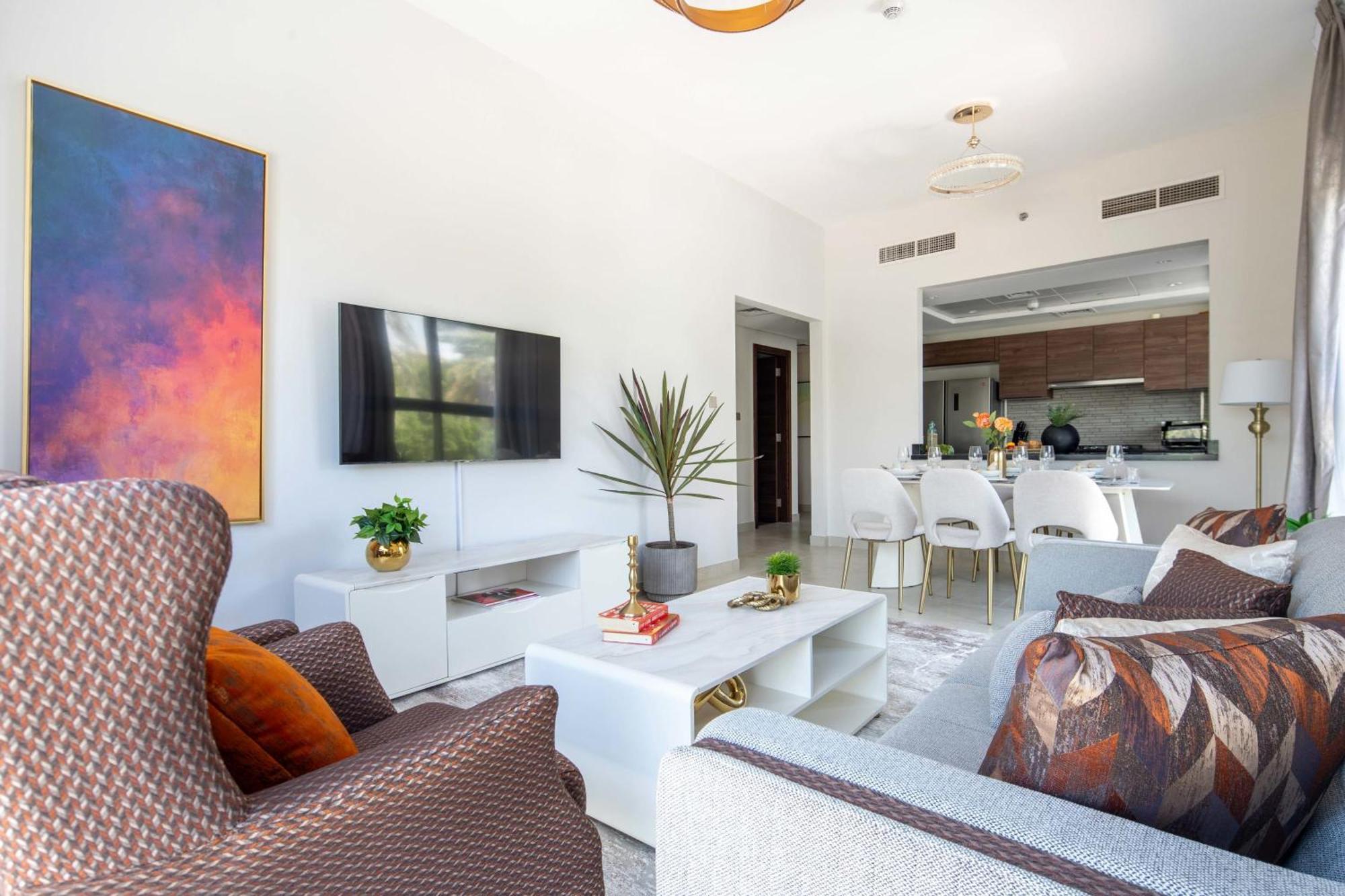Frank Porter - Eleganz 5 By Danube Apartment Dubai