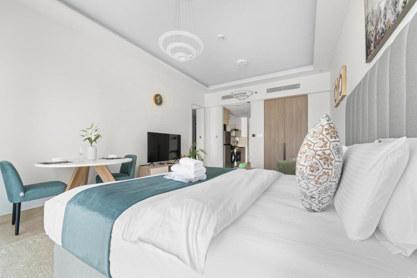 Stonetree - Brand New - Prime Location