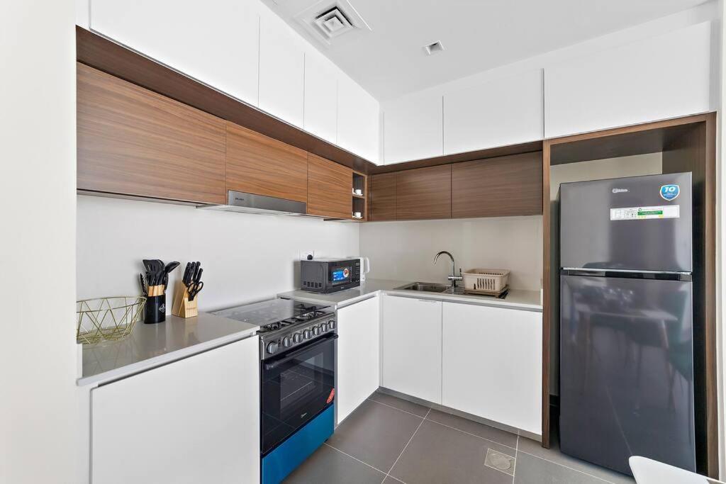 Apartment Stylish 1 Bedroom High Floor In Creek Edge Dubai