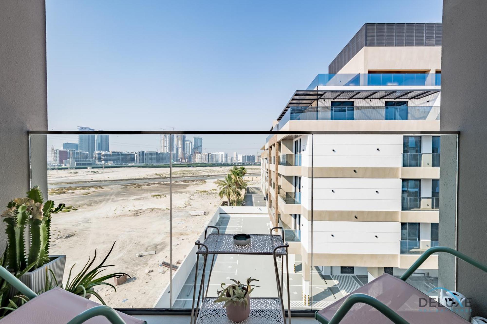 Charming 1br In Azizi Gardens Nad Al Sheba By Deluxe Homes Apartment