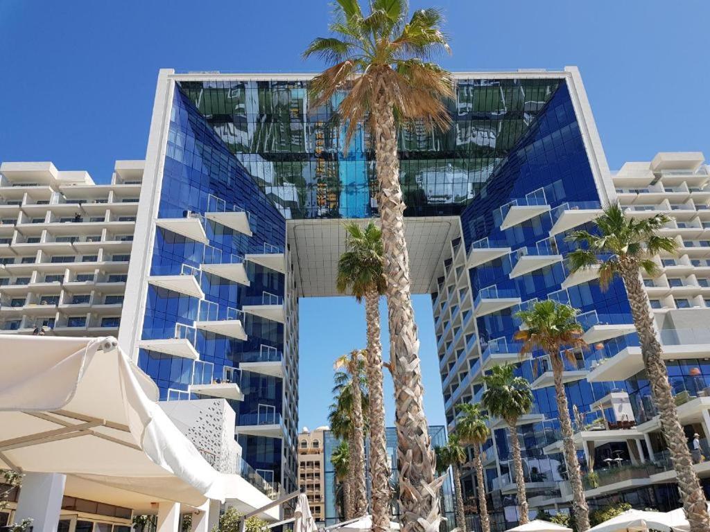 Apartment Luxury At Five Palm