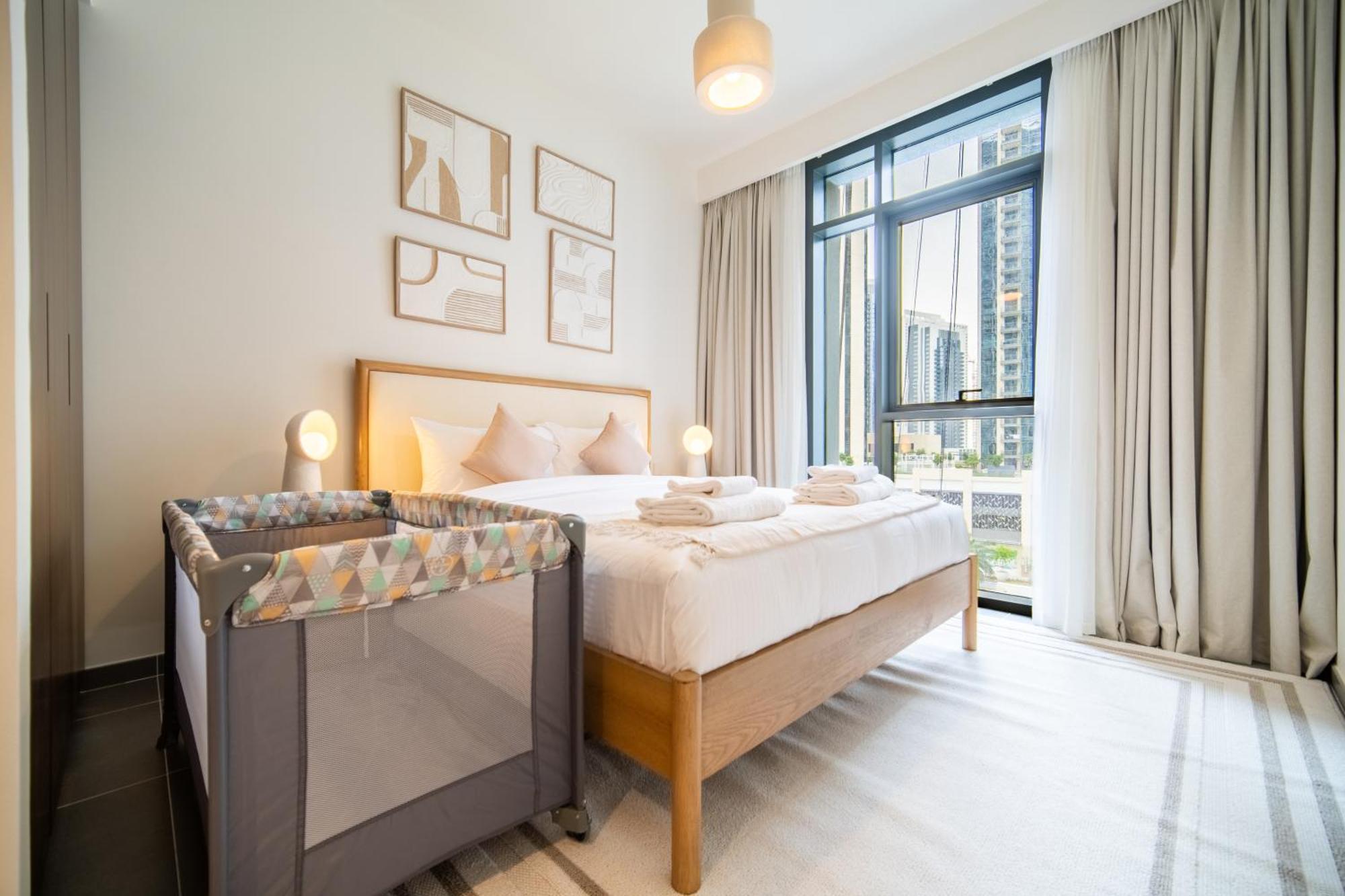 Waterfront 1br With Infinity Pool In Creek Edge T1