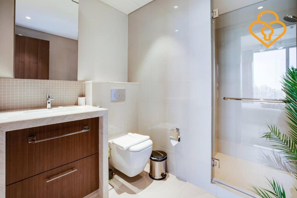 Apartment Keysplease 3 Bedroom Burj View, Mall Access Boulevard Point Tower *