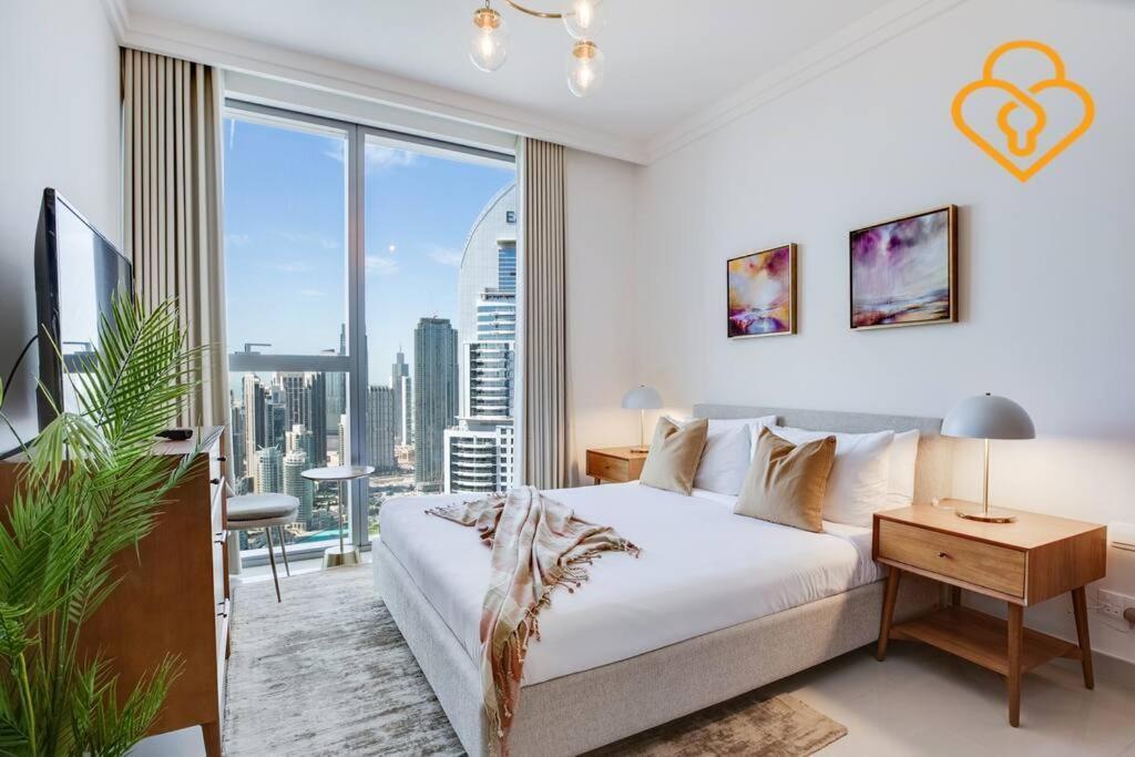 Keysplease 3 Bedroom Burj View, Mall Access Boulevard Point Tower *