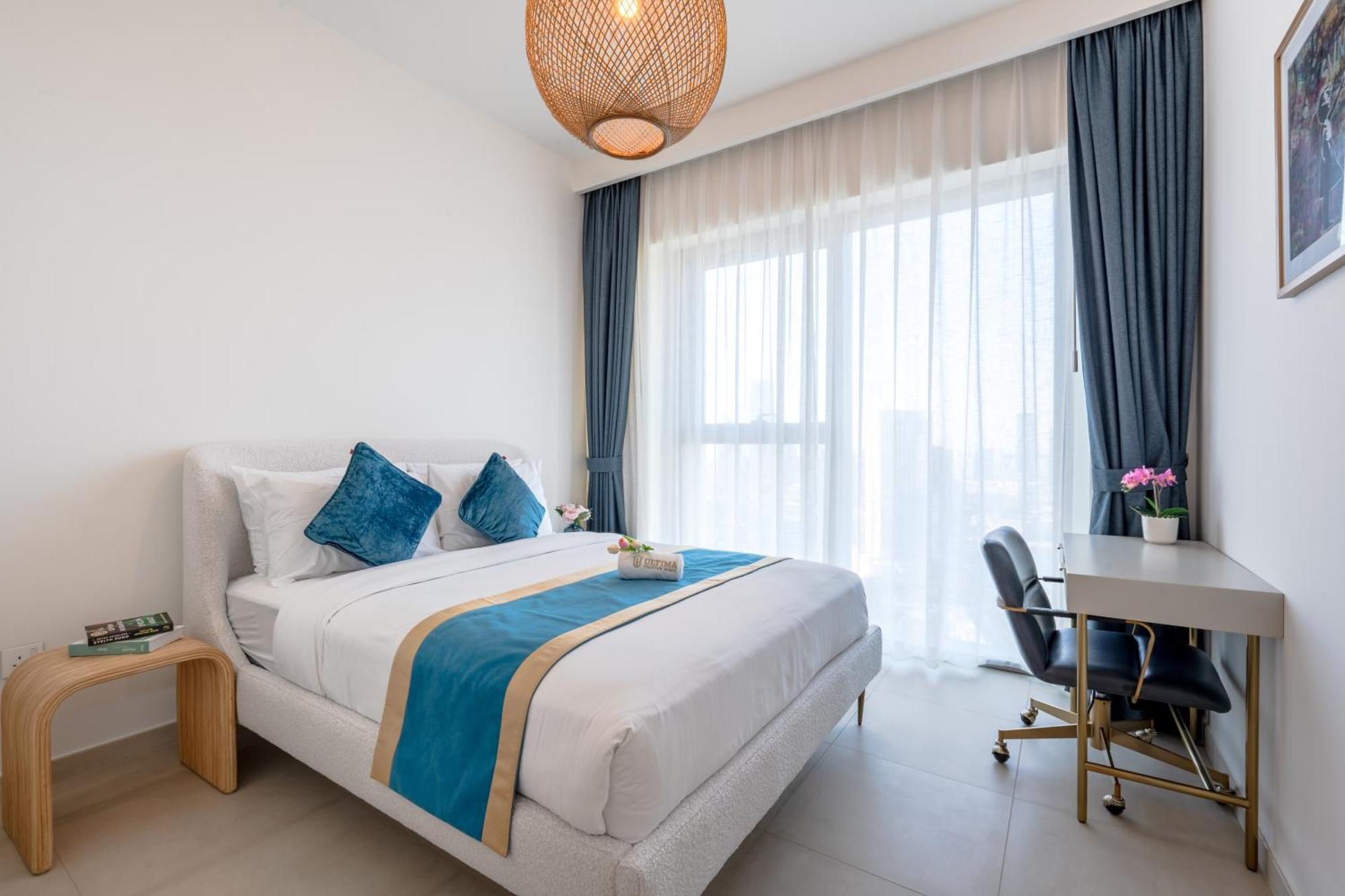 Elegant 1br Premium Near Mall Apartment
