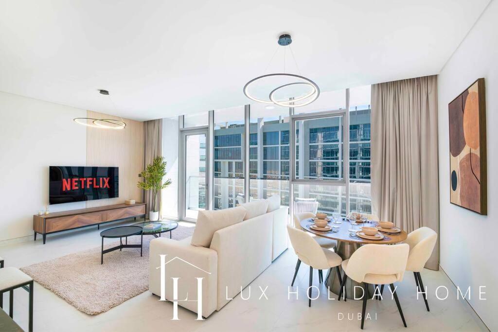 Lux The Burj View District One Apartment *