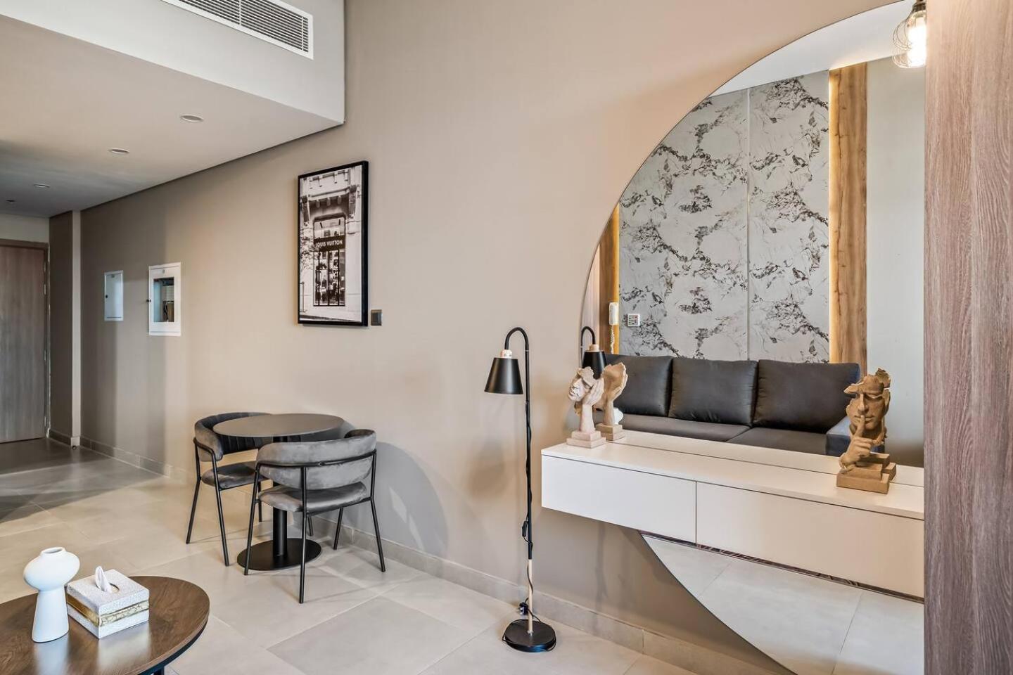 Family Friendly - Center Location Apartment