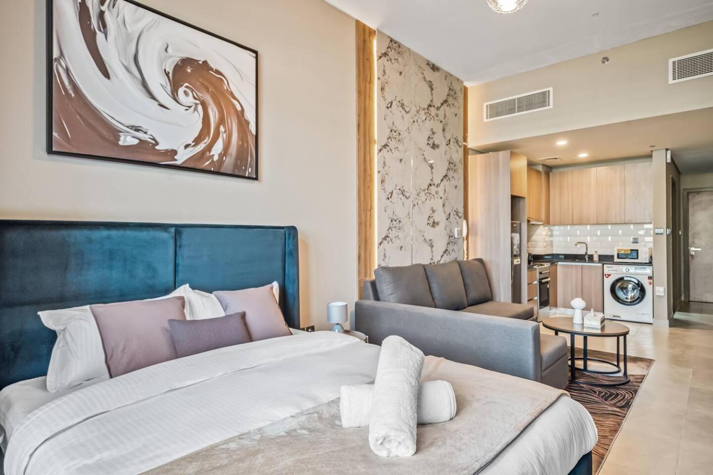 Family Friendly - Center Location Apartment