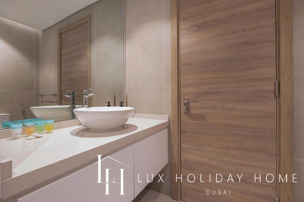 Lux The Ultimate Marina View Apartment *