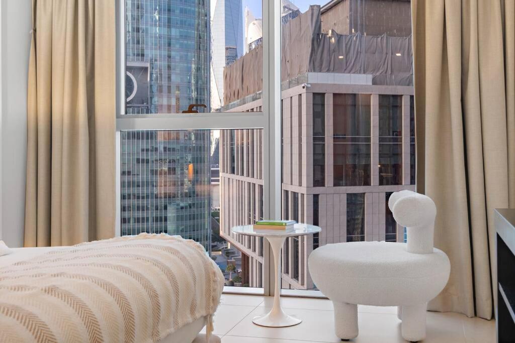 First Class 1br Elegance In Difc Apartment *