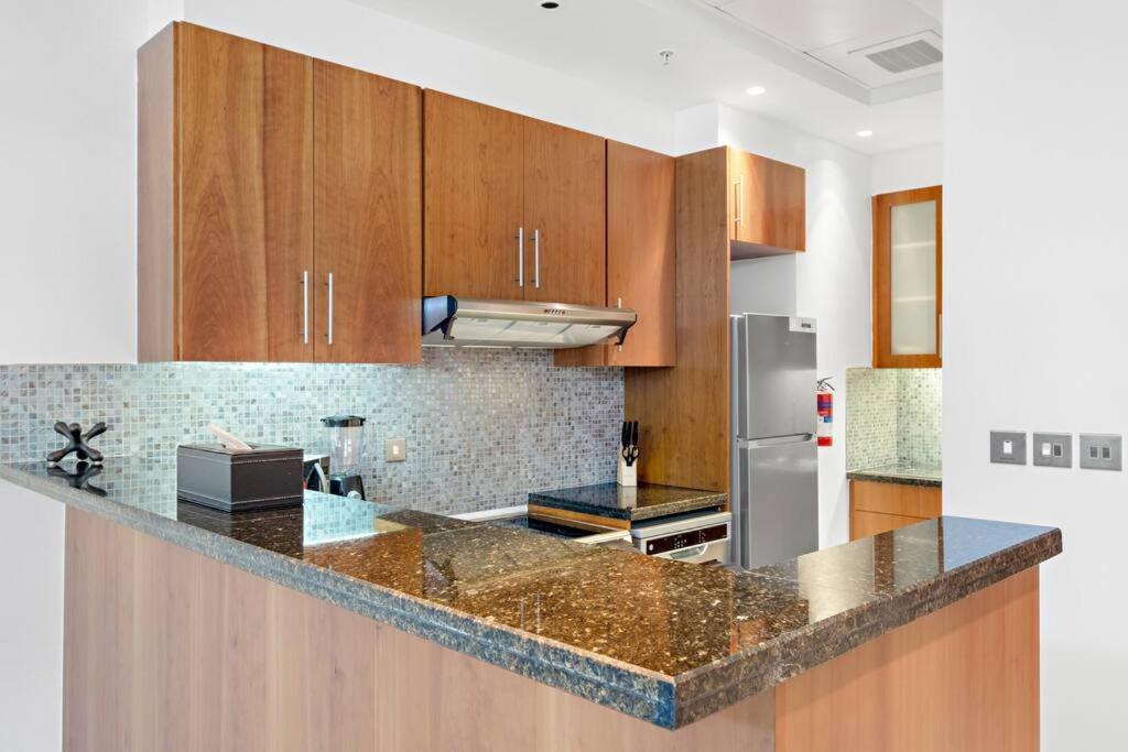 Apartment First Class 1br Elegance In Difc Dubai