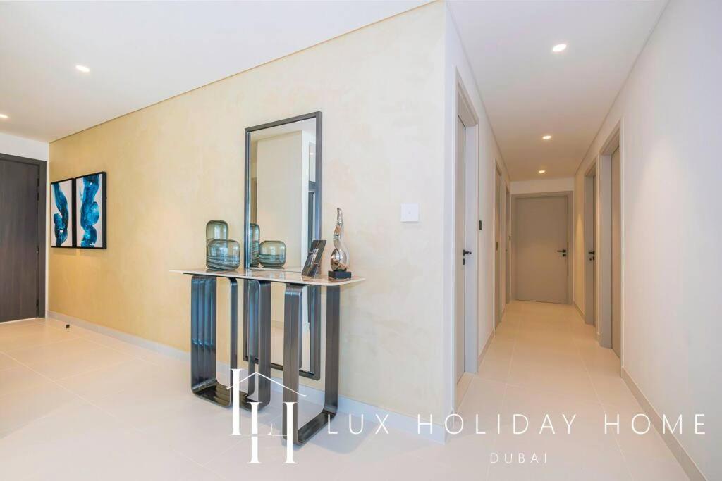 Apartment Lux The Marina Vista Beachfront 3 *