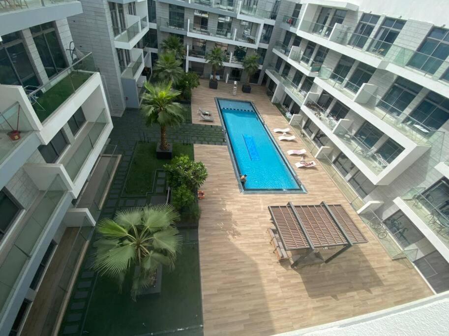 Like - 403 1br Will Amazing Swimming Pool View *