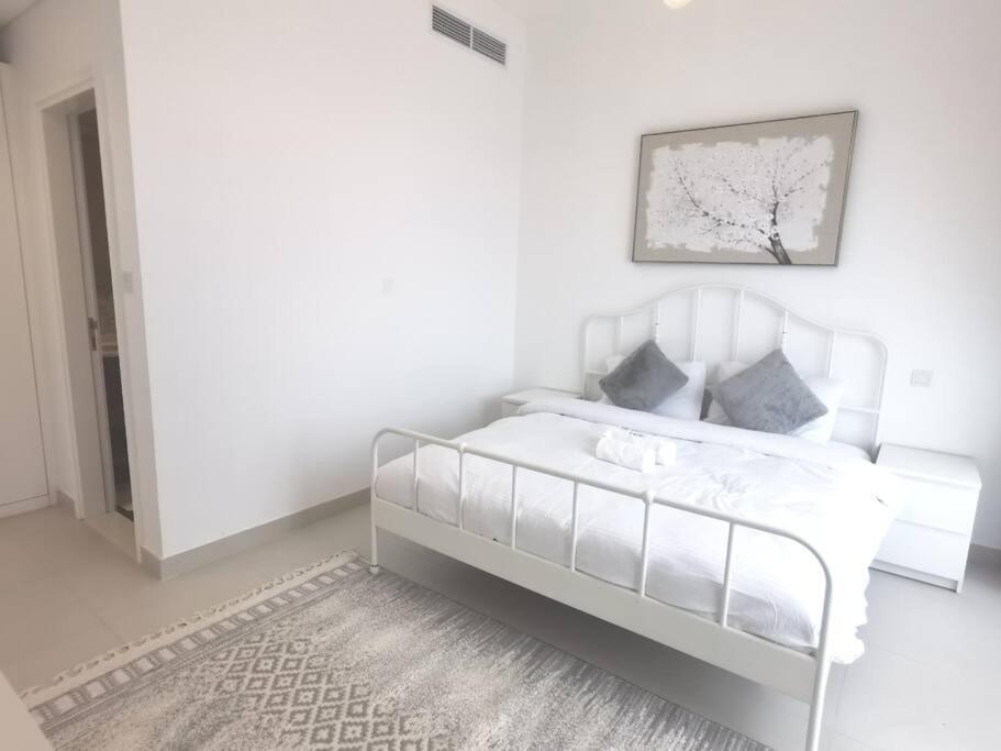 Like - 403 1br Will Amazing Swimming Pool View Holiday home