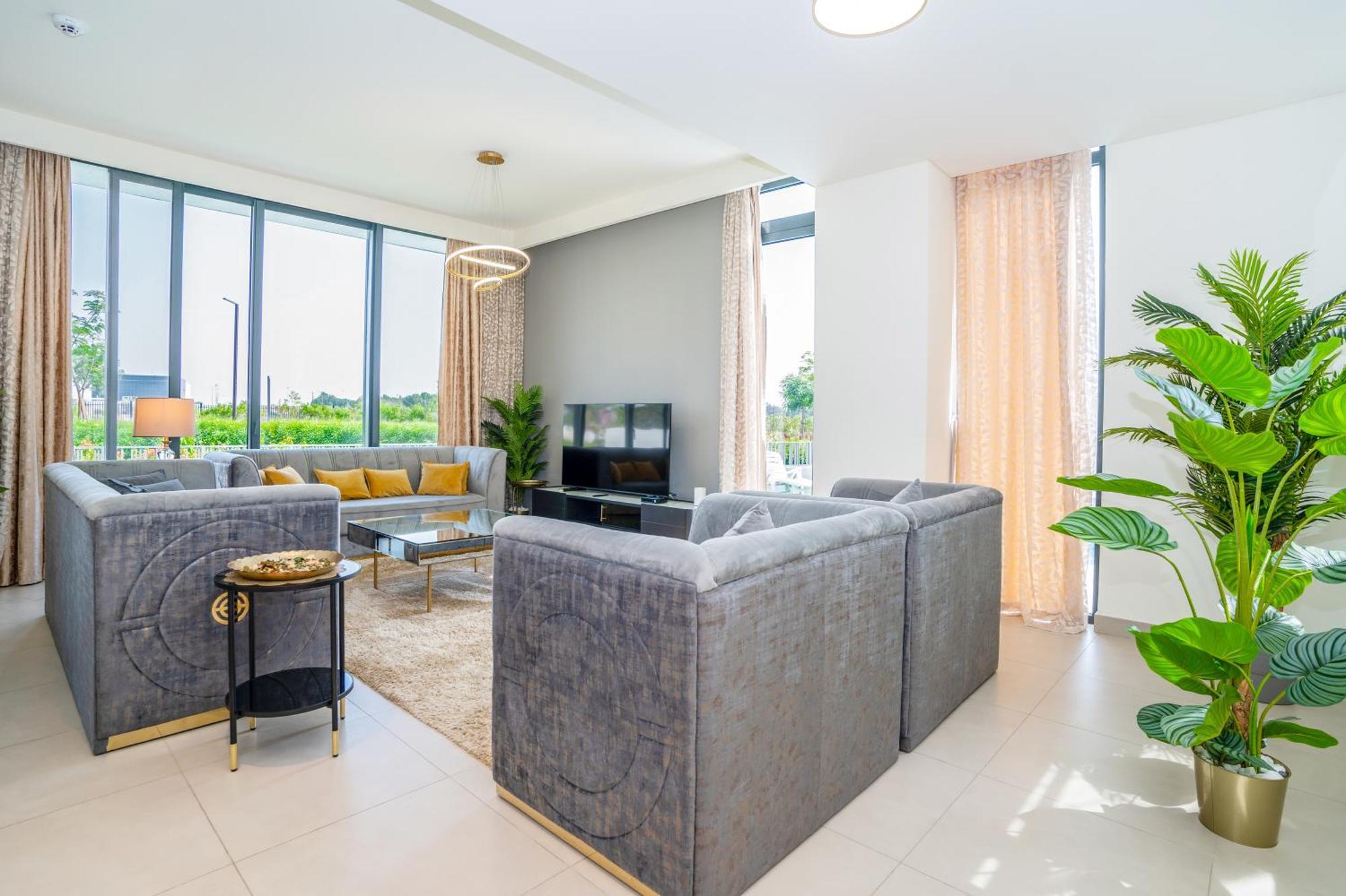Villa New Arabian Hills Villa- 3 Bedroom & Maid Golf Grove With Private Pool *