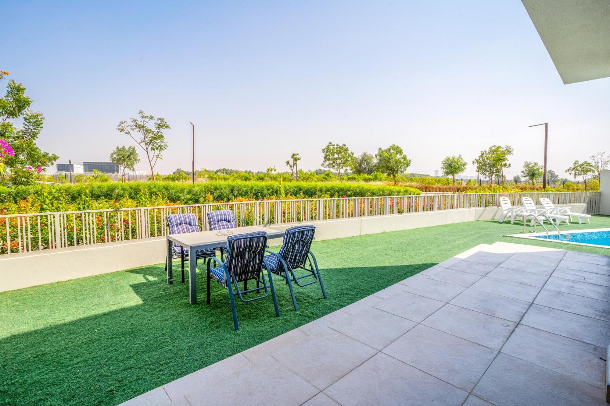 New Arabian Hills Villa- 3 Bedroom & Maid Golf Grove With Private Pool * Dubai