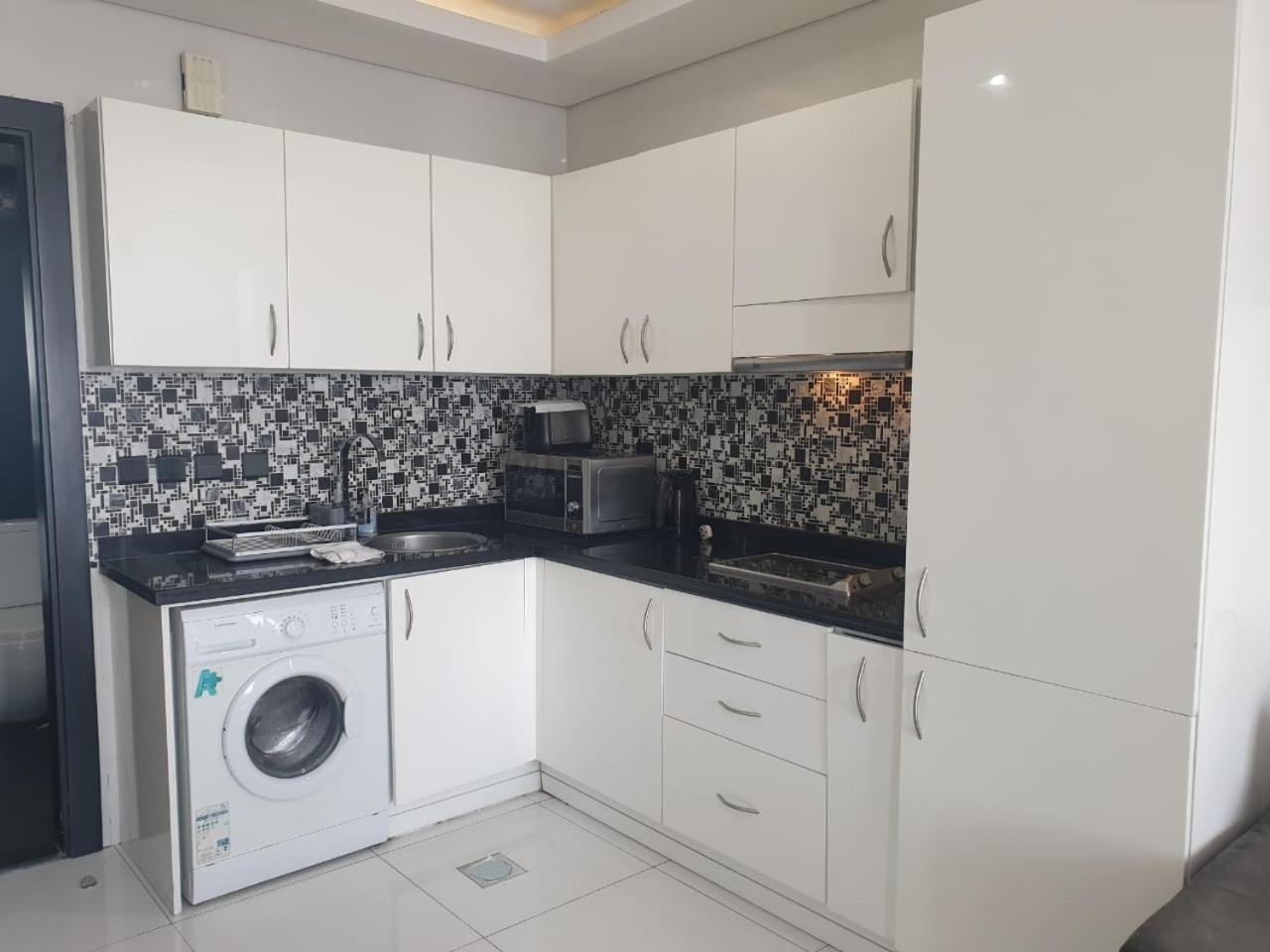Radiant With Golf Views In Sports Apartment *