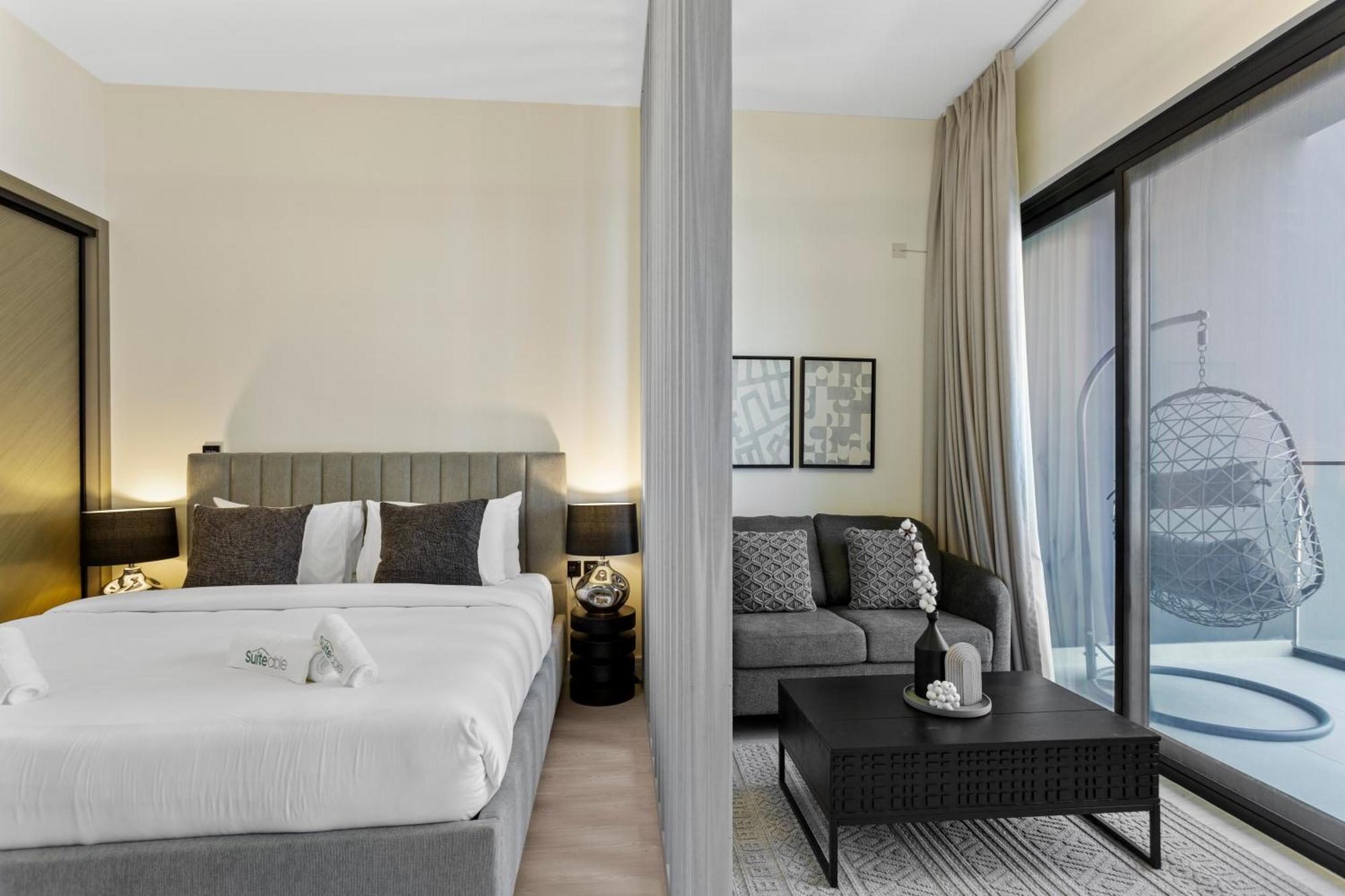 Retreat With Canal And Burj Khalifa Views * Dubai