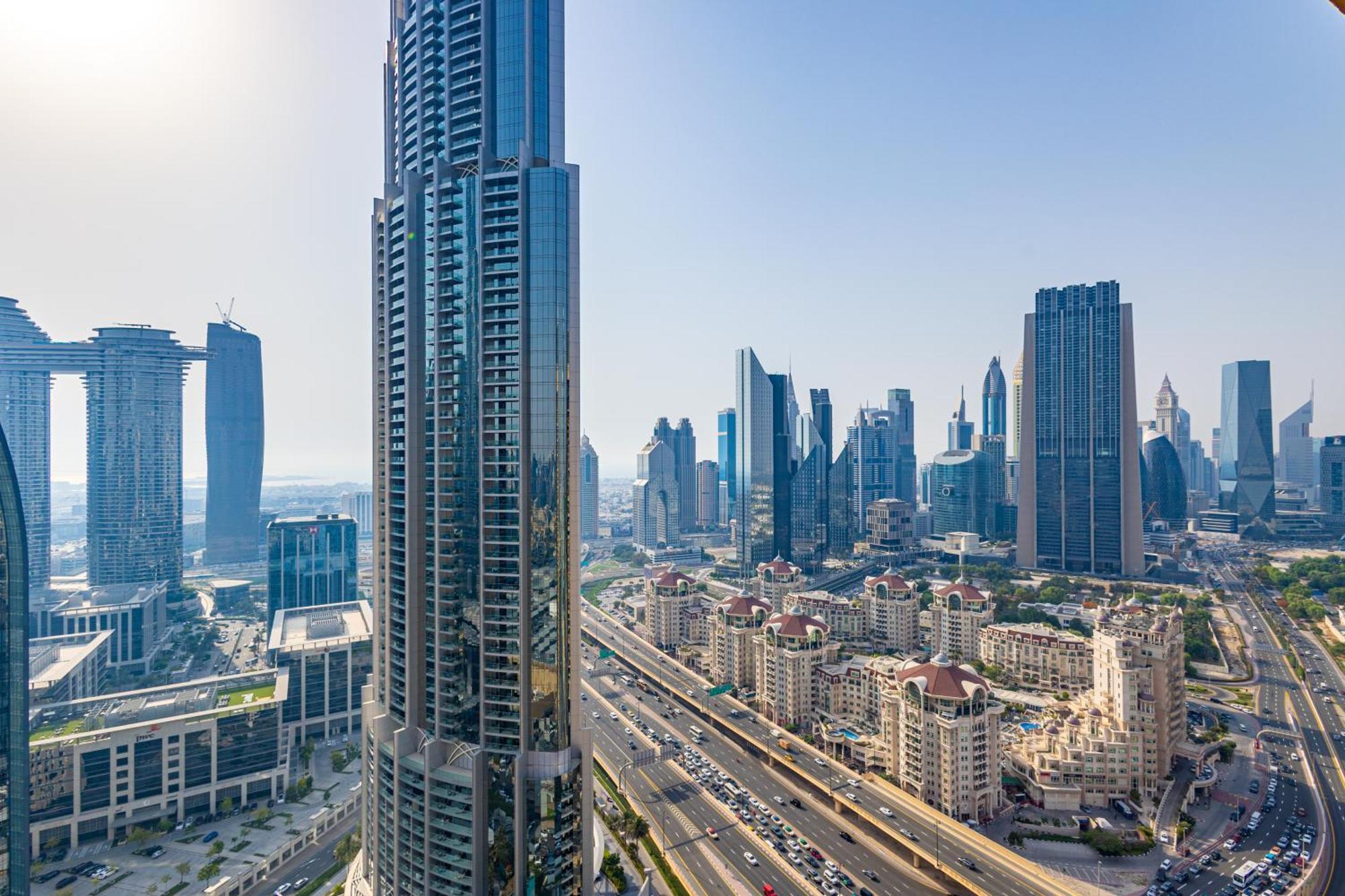 Superhost Emaar Residences Fashion Avenue - Address Mall *