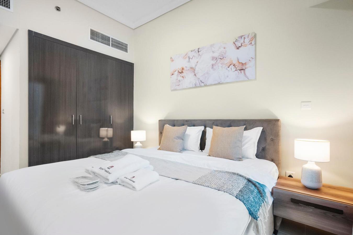 Apartment Stonetree - Cozy 1 Bedroom - Near Metro *