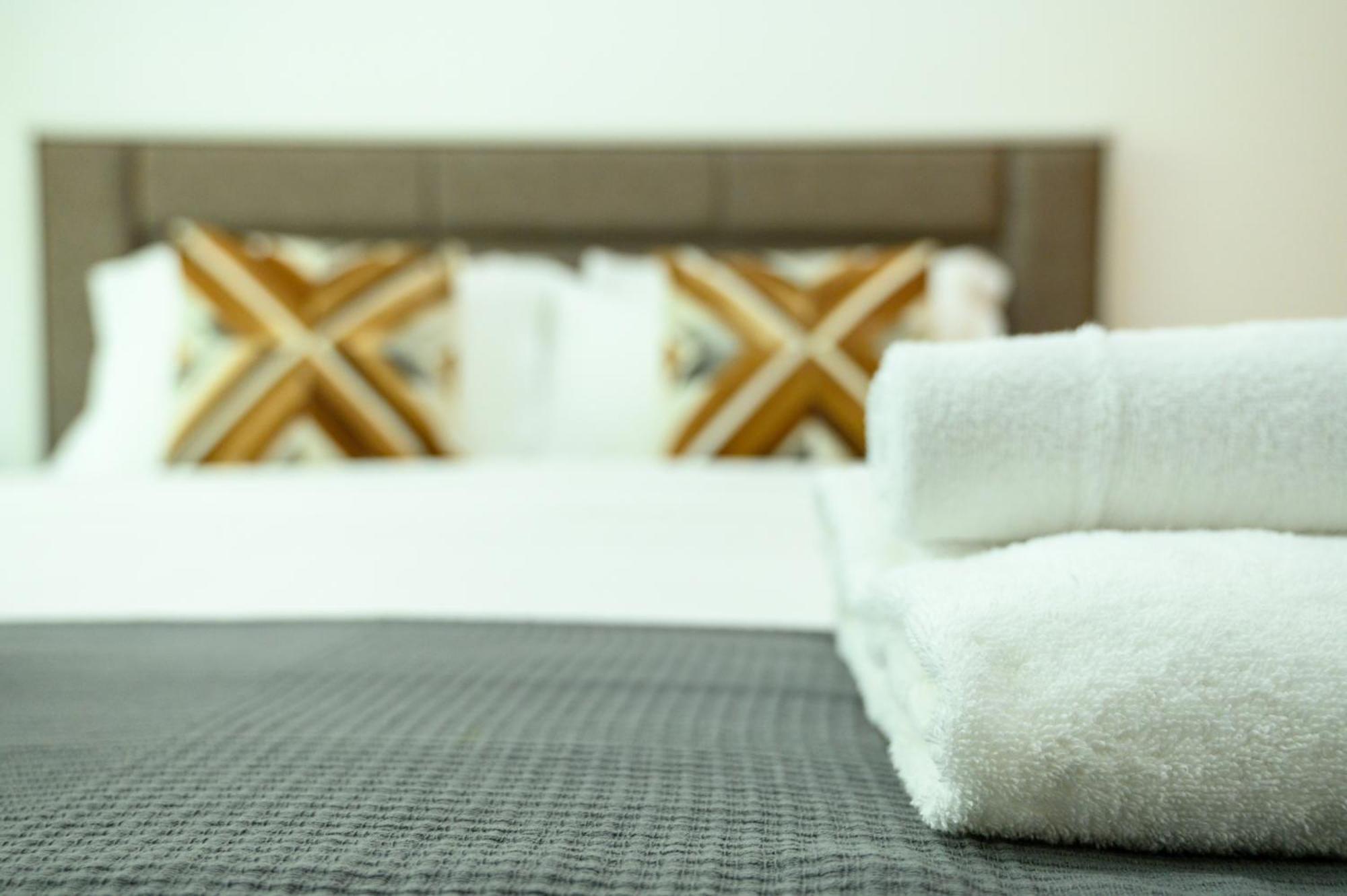 Luxurious 1-bedroom In Marina Apartment Dubai