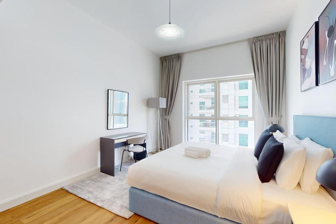 Cascades Tower - Incredible Two Bedroom Apartment