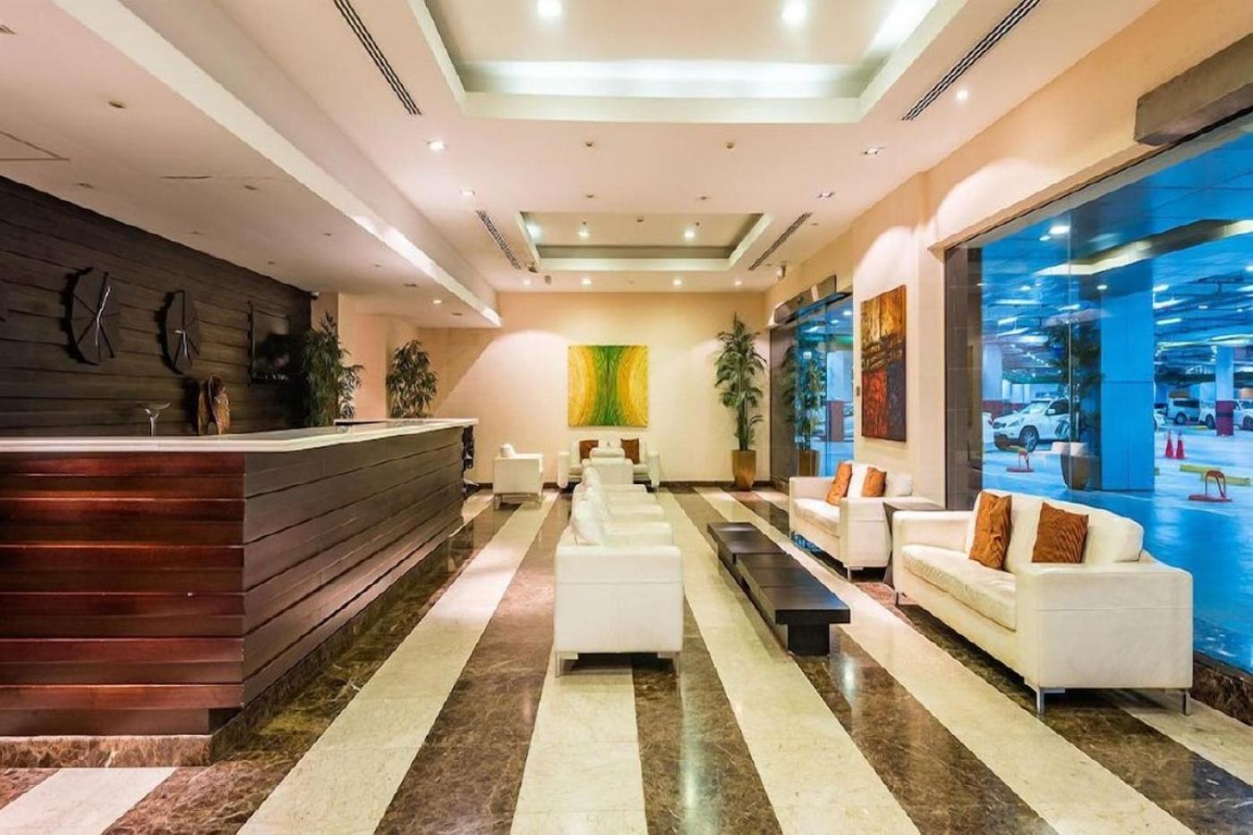 Luxurious Marina View Apartment