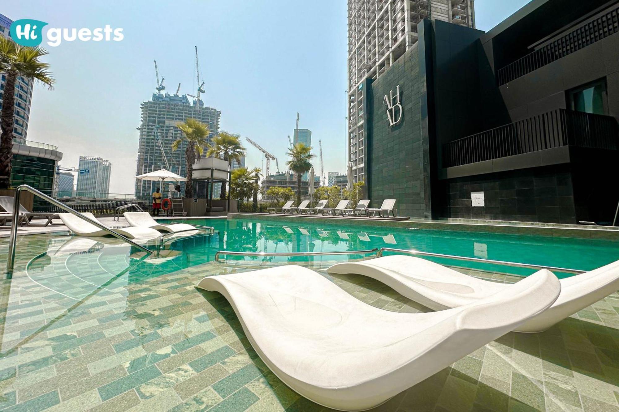 Higuests - Ahad Modern In Dubai's Business Hub