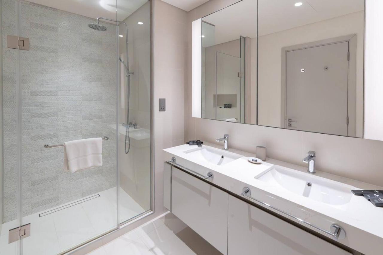 Apartment Offer! 2 Bedroom - & Marina View Dubai