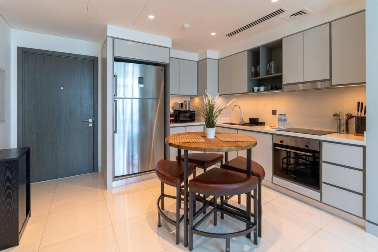 Offer! 2 Bedroom - & Marina View Apartment Dubai