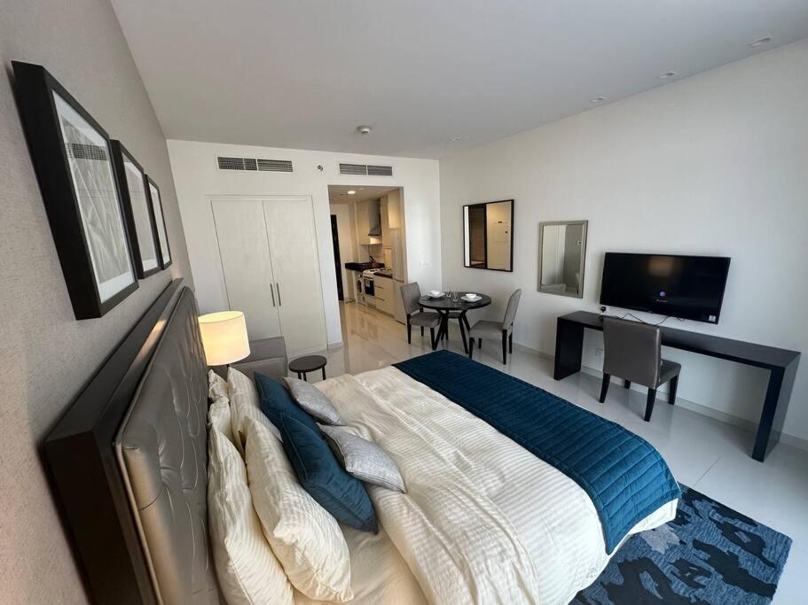 Cozy With Balcony Holiday home *