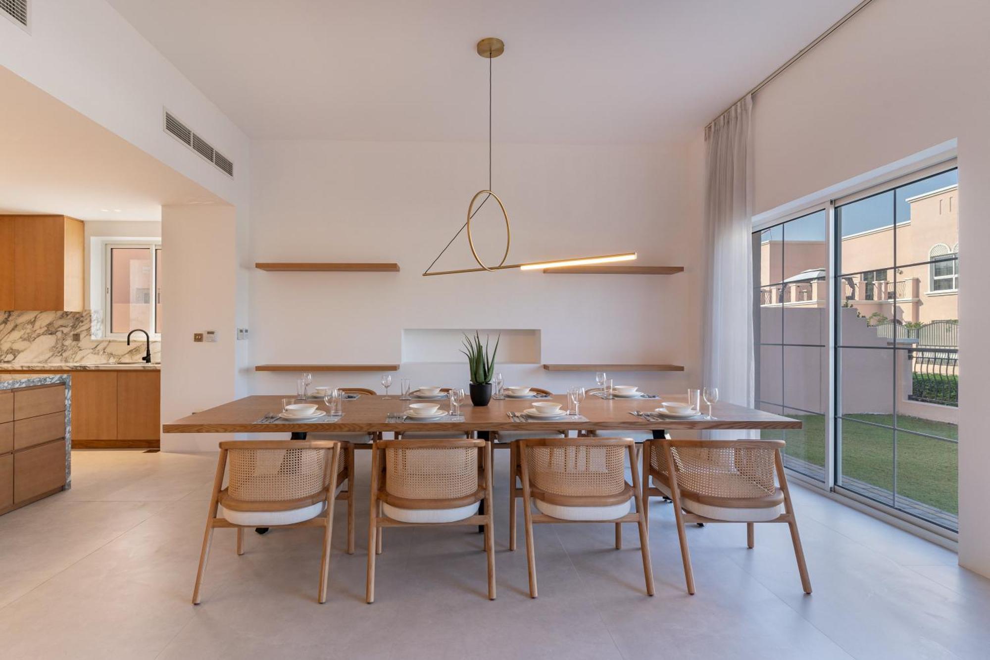 Nad Al Sheba 3 - 5br - Allsopp&allsopp Villa Dubai