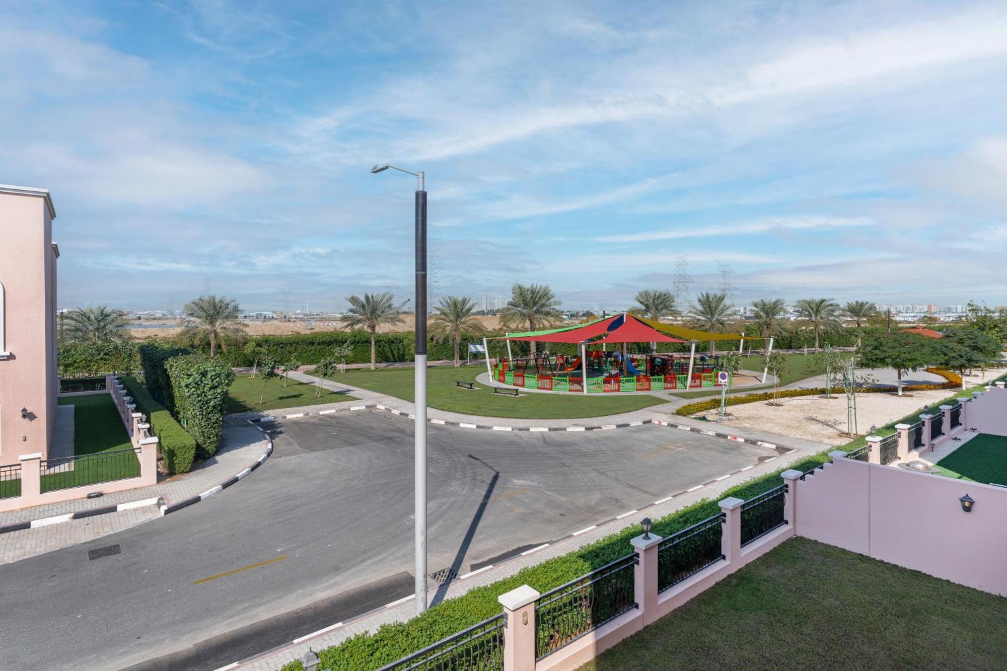 Nad Al Sheba 3 - 5br - Allsopp&allsopp Villa