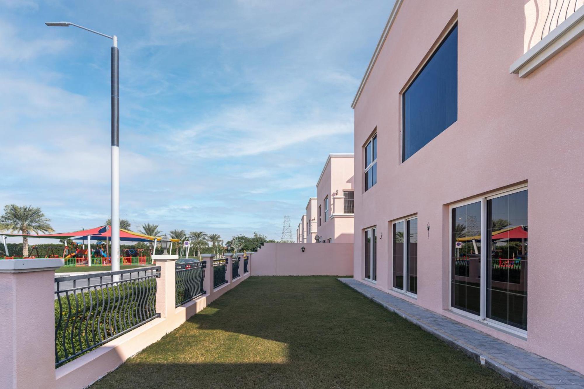 Nad Al Sheba 3 - 5br - Allsopp&allsopp Villa