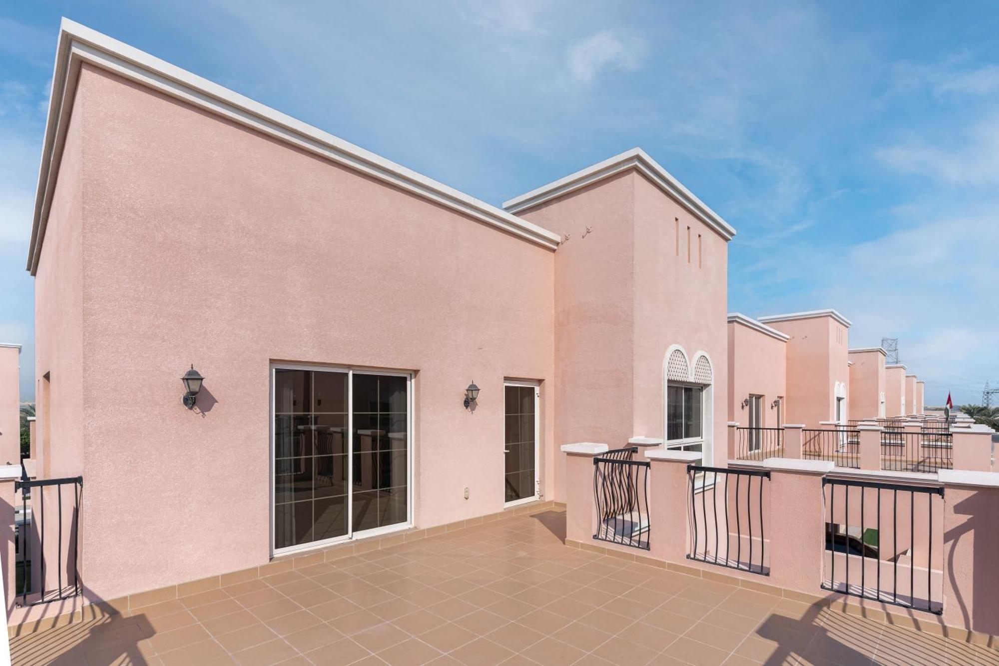 Nad Al Sheba 3 - 5br - Allsopp&allsopp Villa Dubai