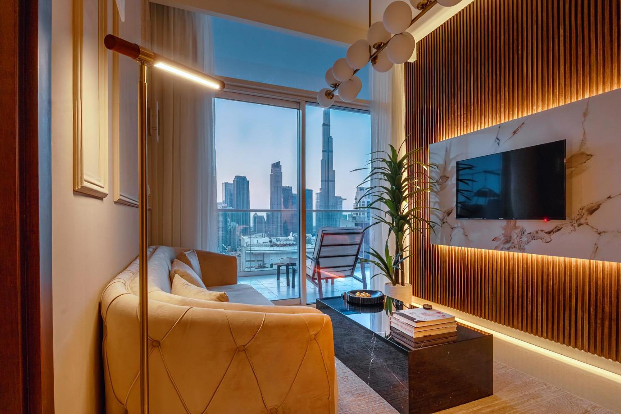 Luxury Floor With Full Burj Khalifa View Apartment