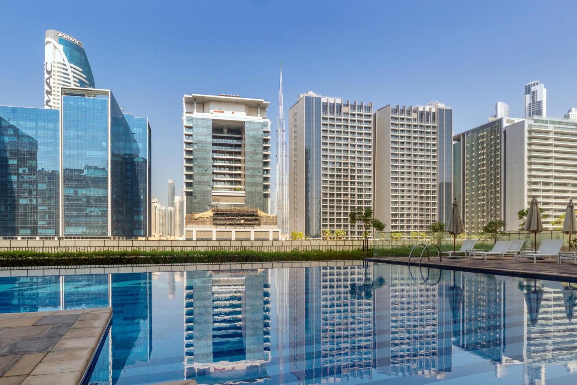 Luxury Floor With Full Burj Khalifa View Apartment