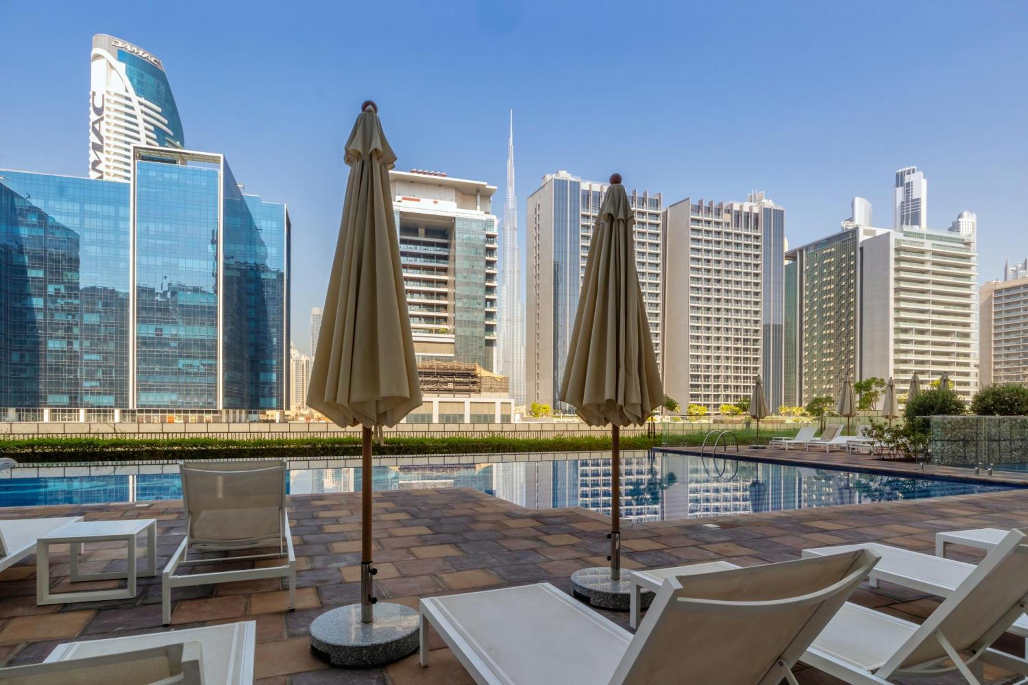 Luxury Floor With Full Burj Khalifa View Apartment *