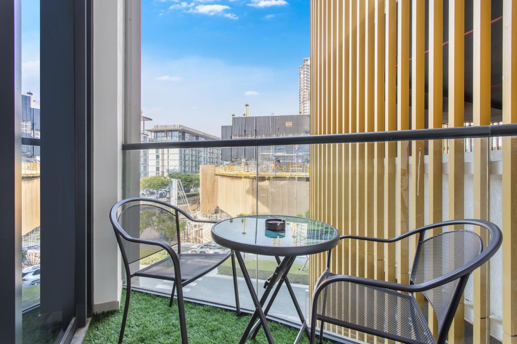 By Latinem Luxury 2br W204 Near Burj Khalifa Apartment
