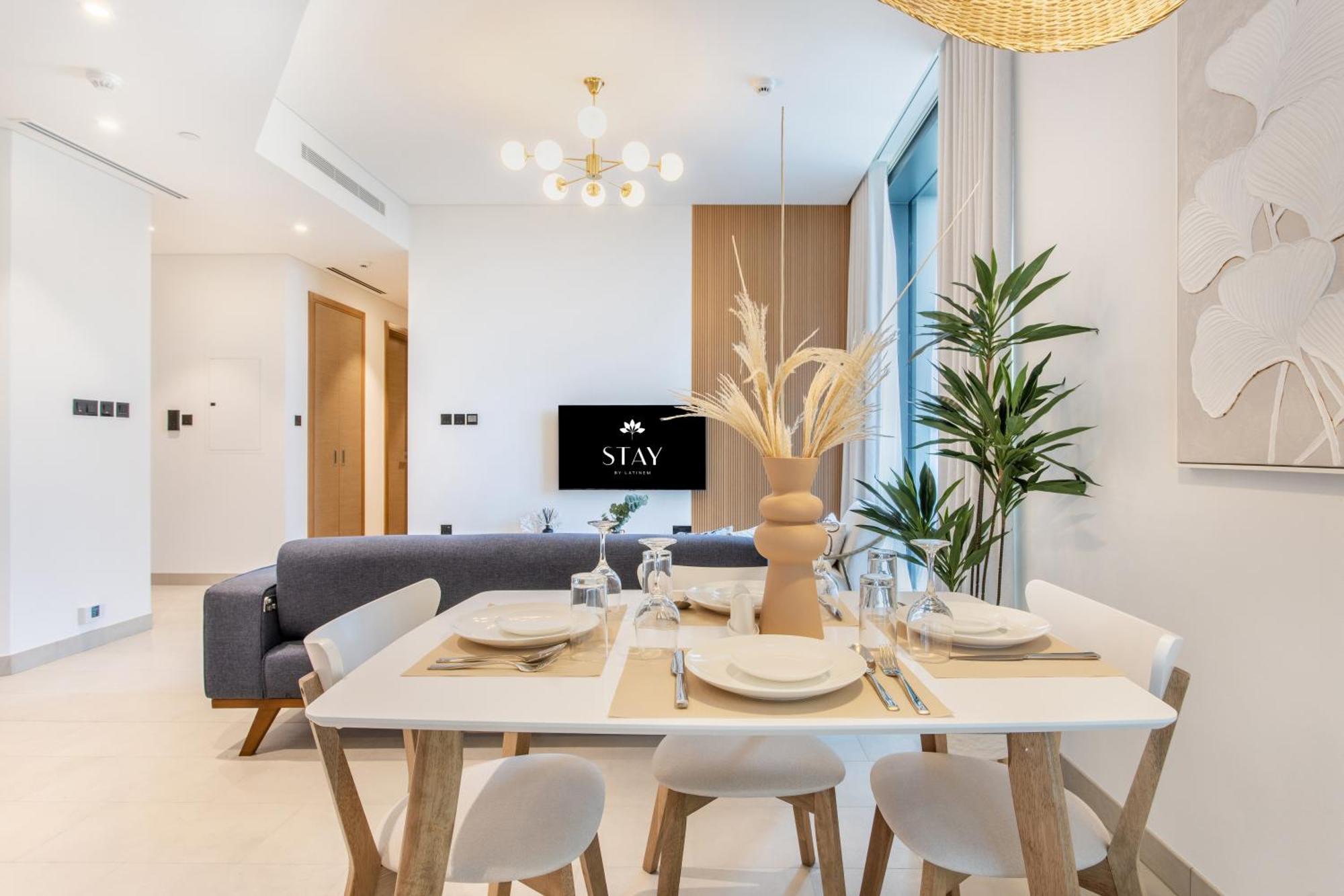 By Latinem Luxury 2br W204 Near Burj Khalifa * Dubai