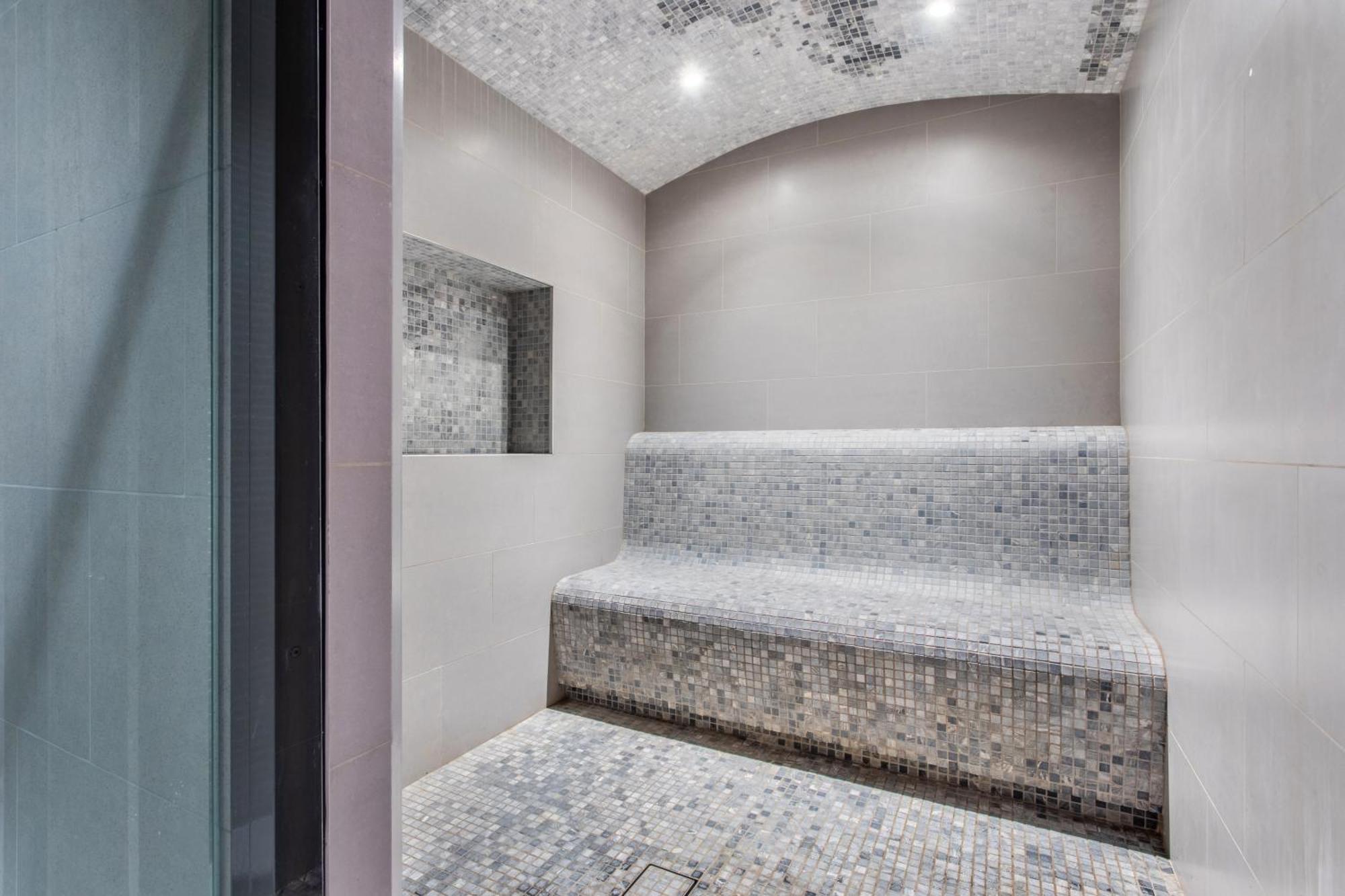 By Latinem Luxury 2br W204 Near Burj Khalifa Apartment Dubai