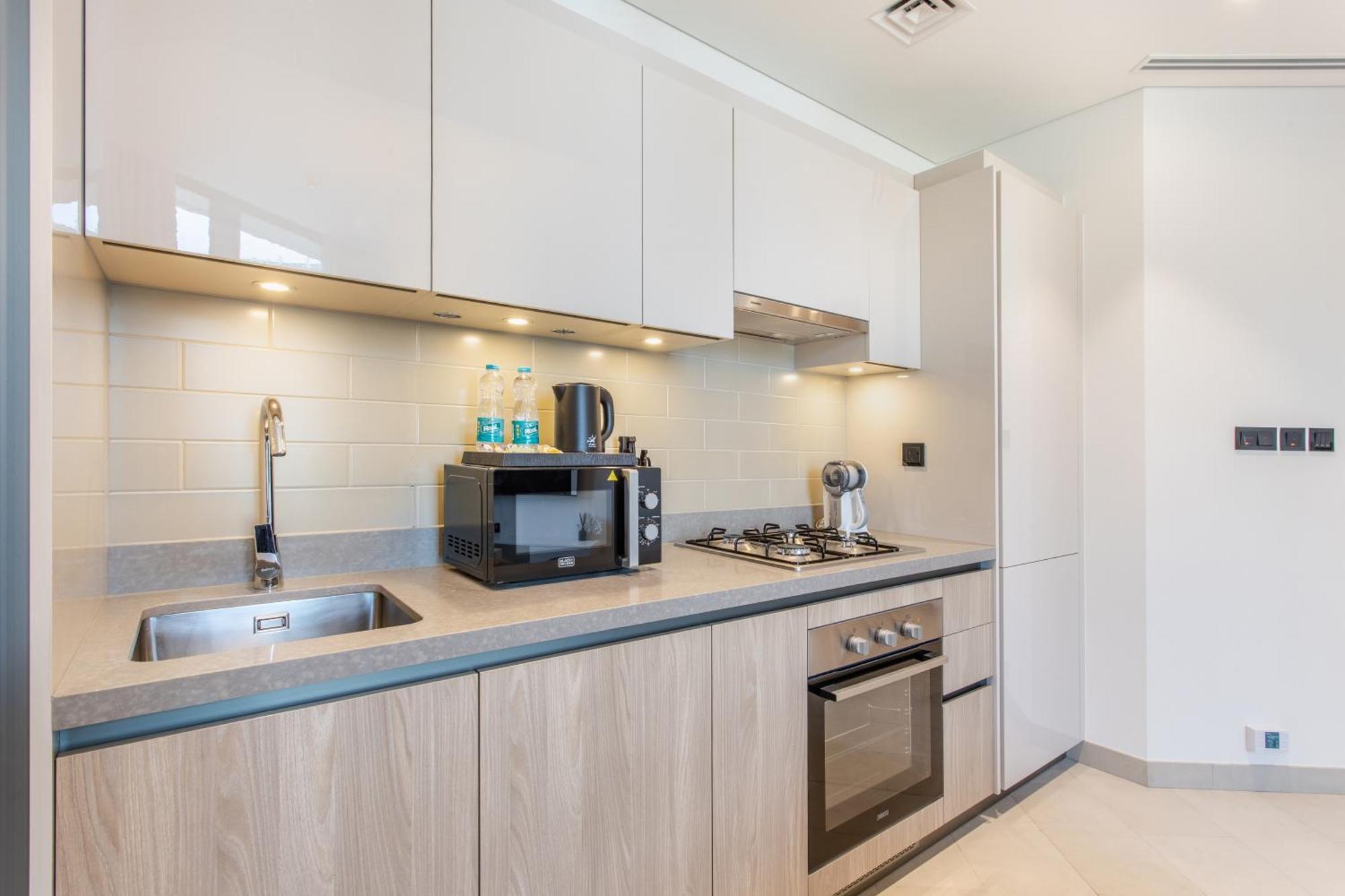 Apartment By Latinem Luxury 2br W204 Near Burj Khalifa Dubai