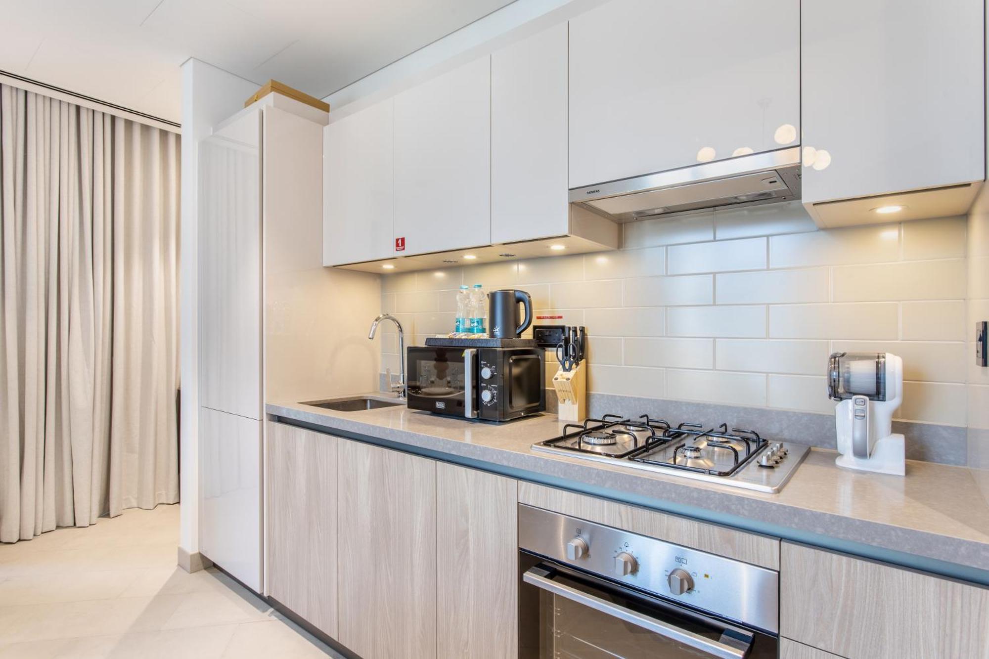 By Latinem Luxury 2br W204 Near Burj Khalifa Dubai