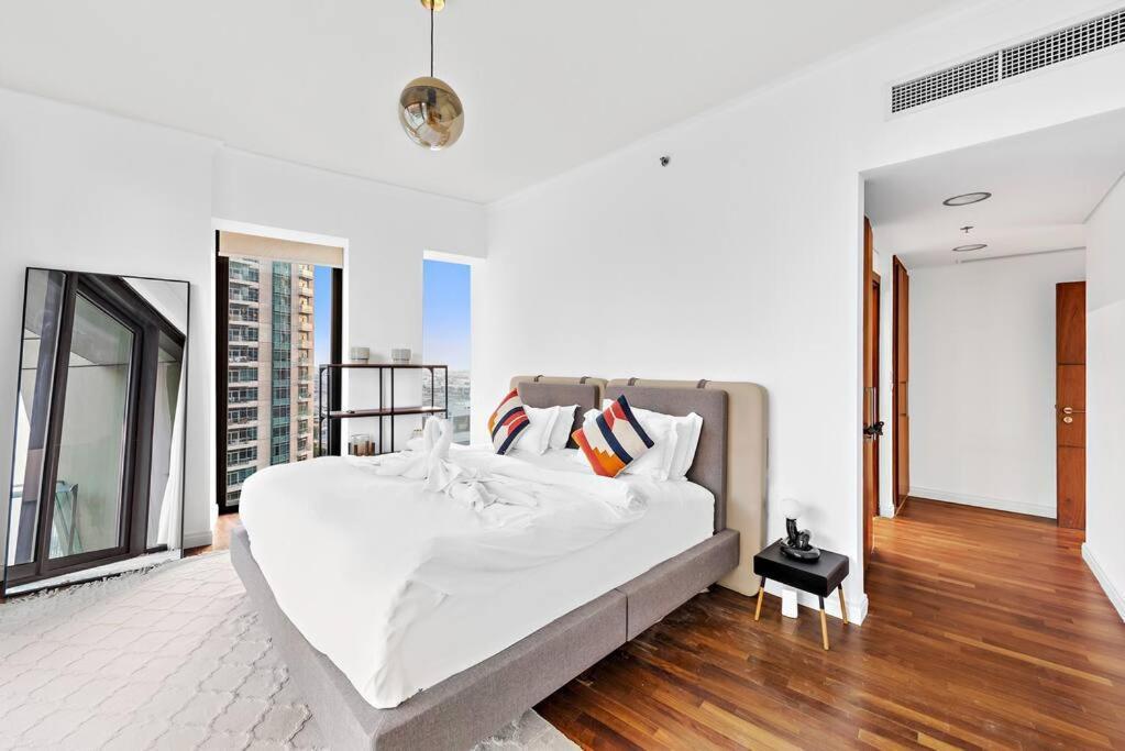 Apartment First Class 2br Stunning Burj Khalifa Views *