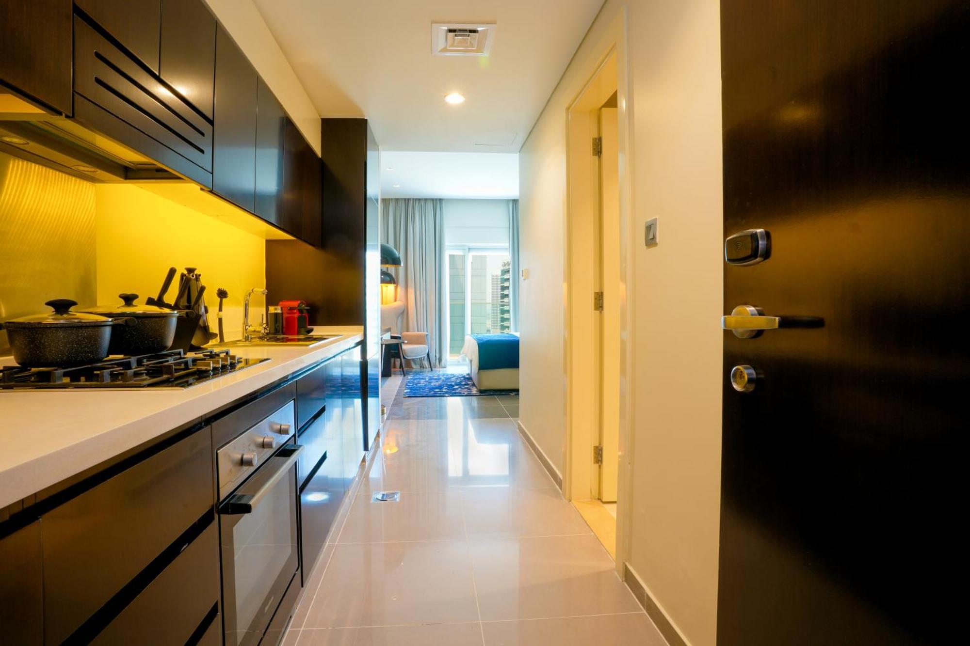 Majestine Business Bay Apartment *