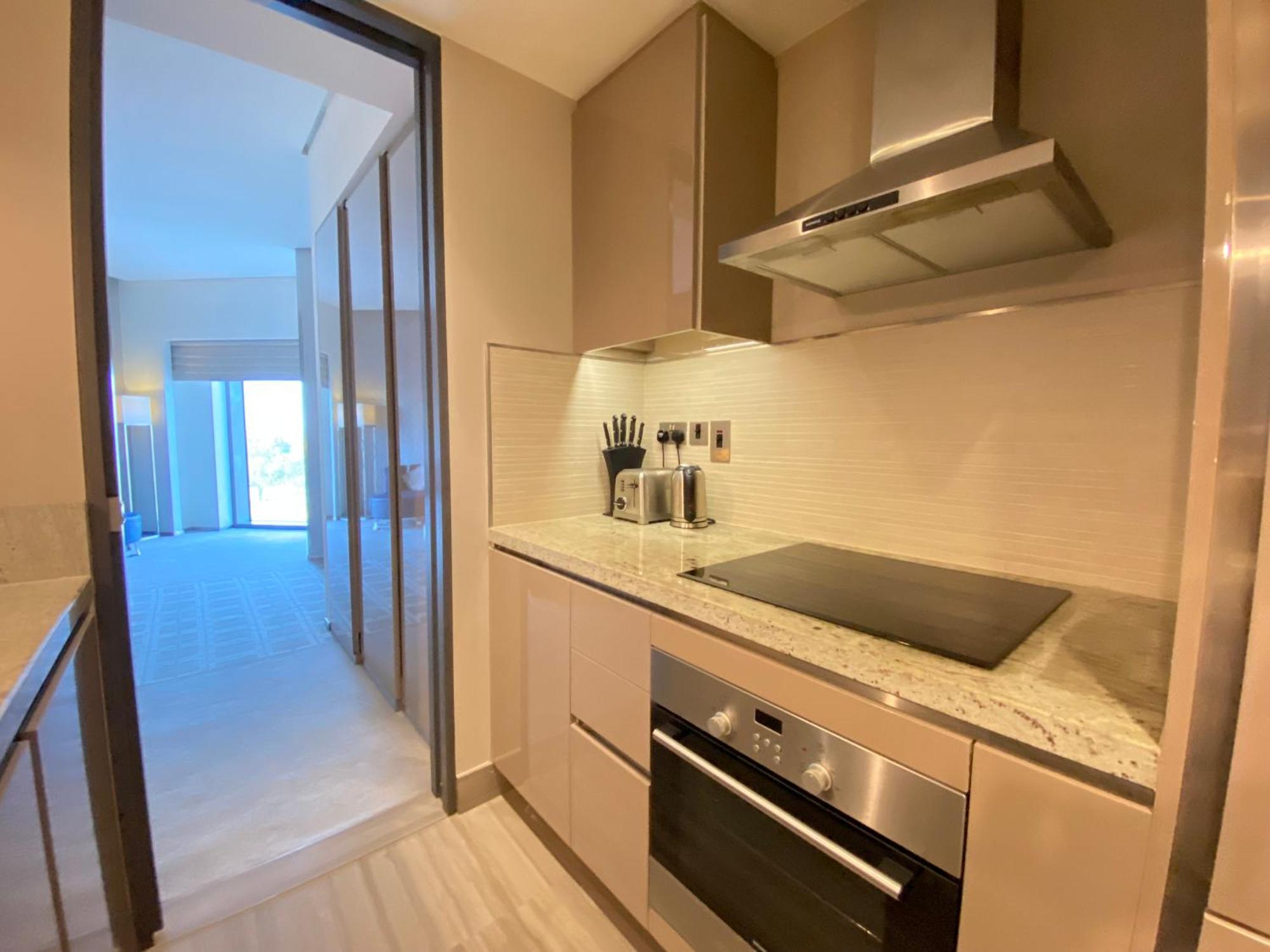 Apartment Svizona Designer Spacious Studio, Hyatt Regency Creek Heights Residences